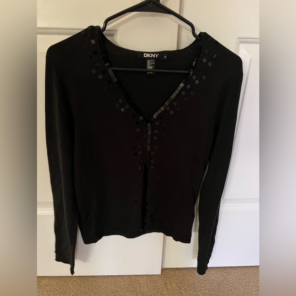 DKNY vintage excellent condition! Light knit sweater.